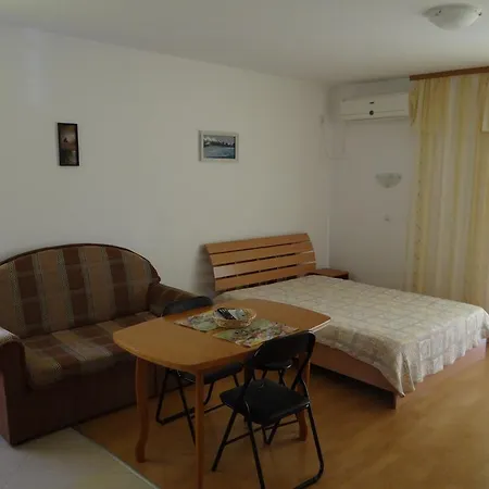 16 B Laguna Слънчев бряг